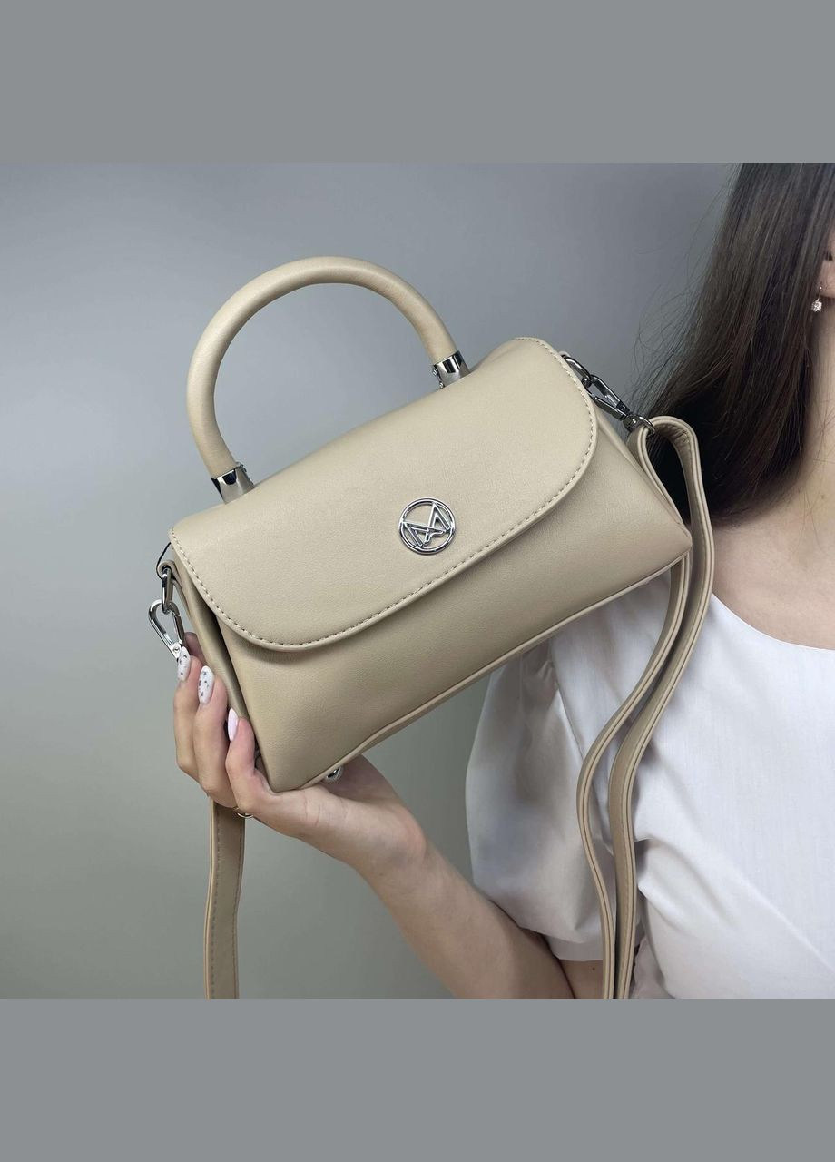 Жіноча сумка з екошкіри з одним великим відділенням на блискавці бежева Alex&Mia (324114018)