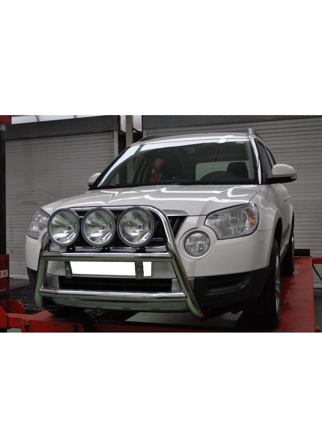 Кенгурник ADOLF с фарами (защита переднего бампера) Skoda 2009-2013 ST LINE Yeti (398182721)