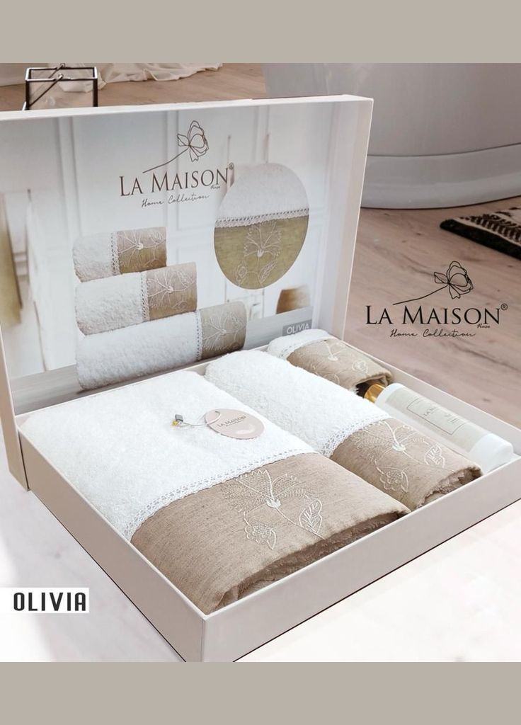 Подарочный набор полотенец La, 3 шт. с ароматом Olivia Maison белый