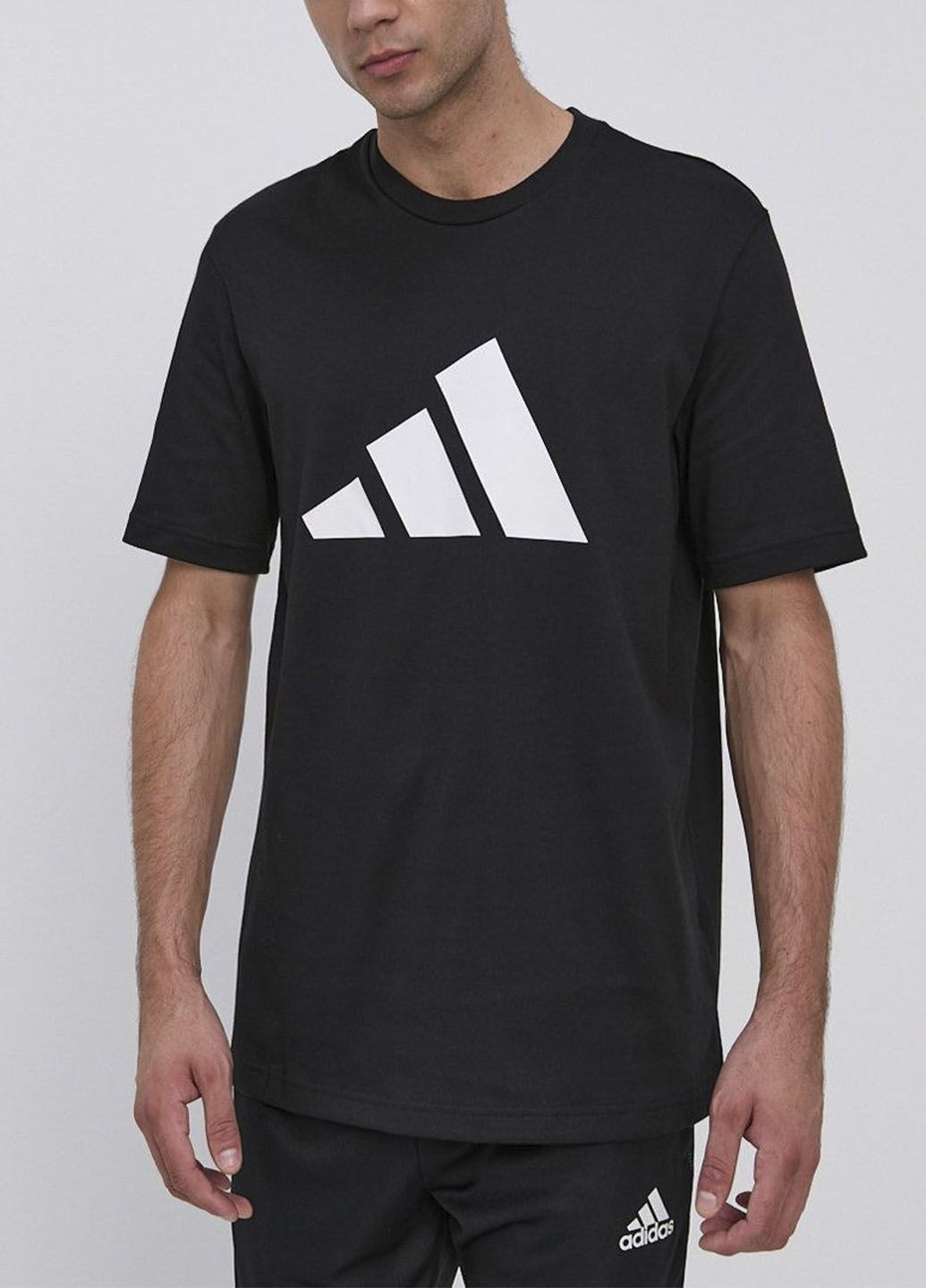 Черная футболка sportswear future icons graphic h39747 adidas