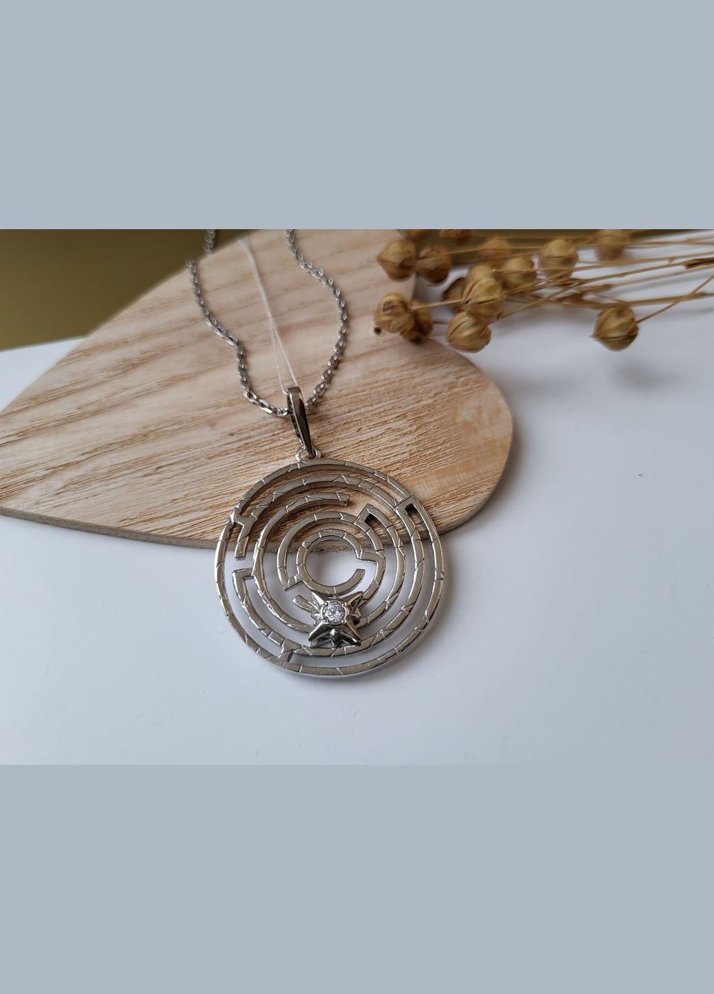 Срібна підвіска Кулон Медальйон Лабіринт з Білим каменем Срібло 925 проби 3218р 9.10г No Brand (306743368)