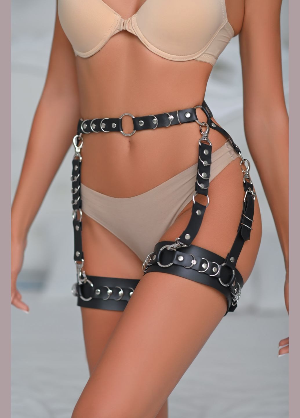 Натуральна шкіра портупея широкі гартери з безліччю кілець Needle 424 No Brand (296794056)