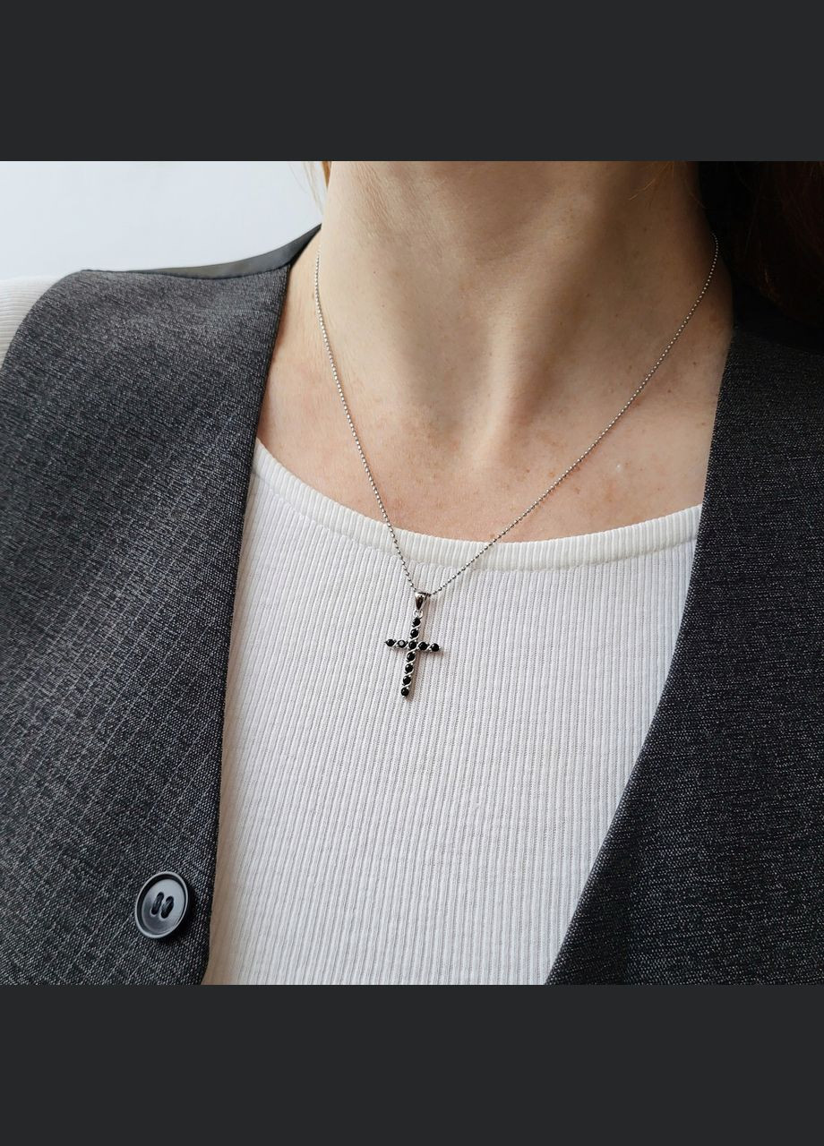 Серебряный прямой крестик Крест с Черными камнями серебро 925 пробы Родированное 988ф2 1.07г No Brand (306741816)