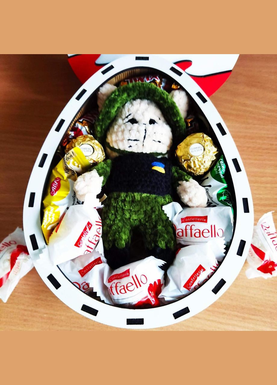 Подарунковий бокс кіндер з іграшкою та солодощами для дівчини або дитини на день народження, на свято (ar157) No Brand (317275936)