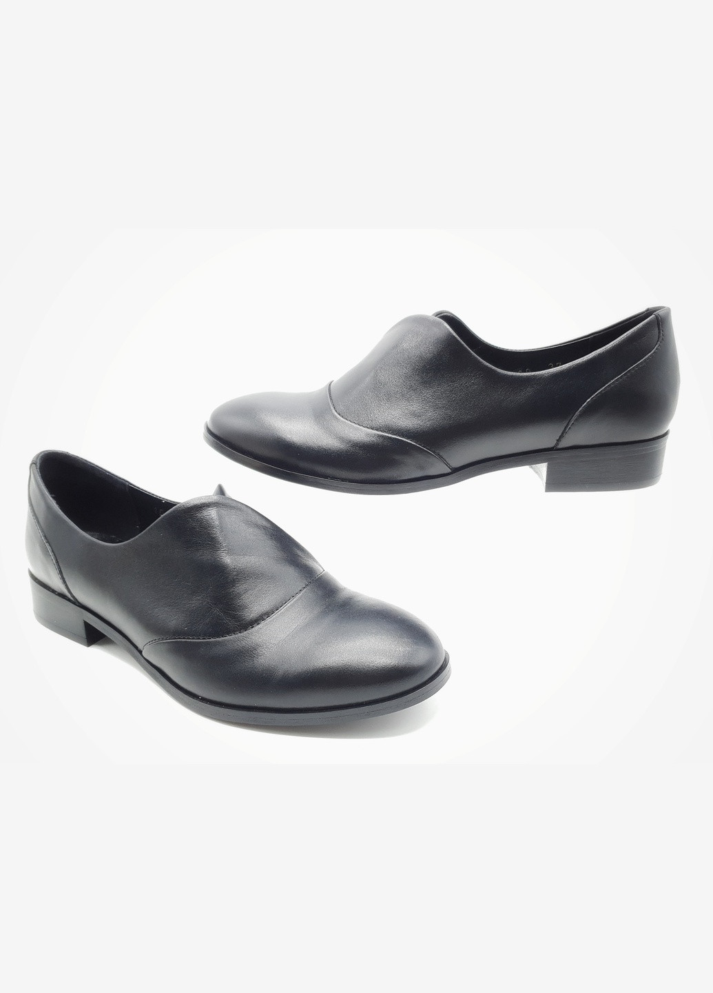 Жіночі туфлі чорні шкіряні P-17-10 24 см (р) patterns (259299752)