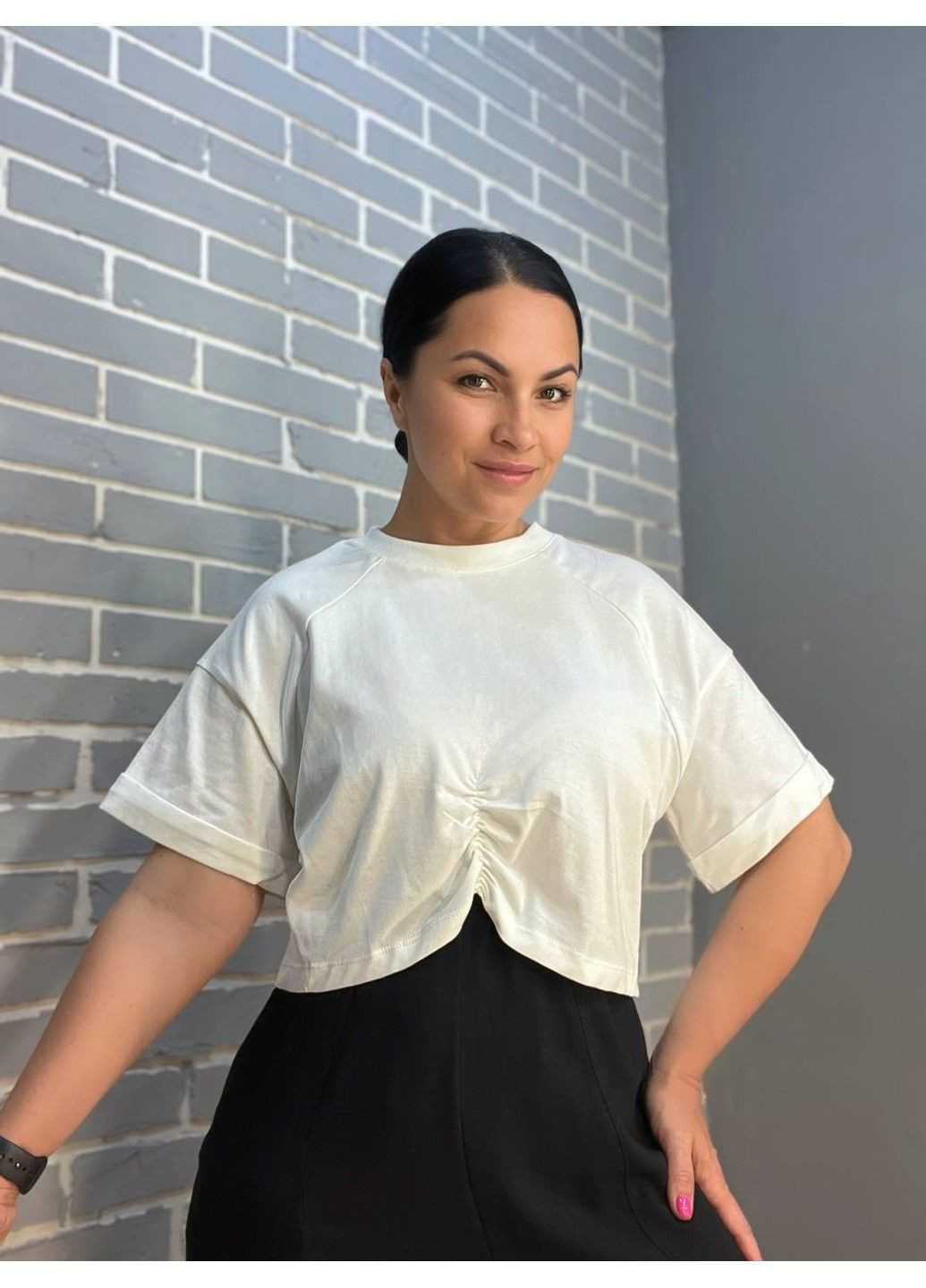 Женская футболка 0911 короткая широкая с резинкой - сборкой впереди Clew - (304062722)