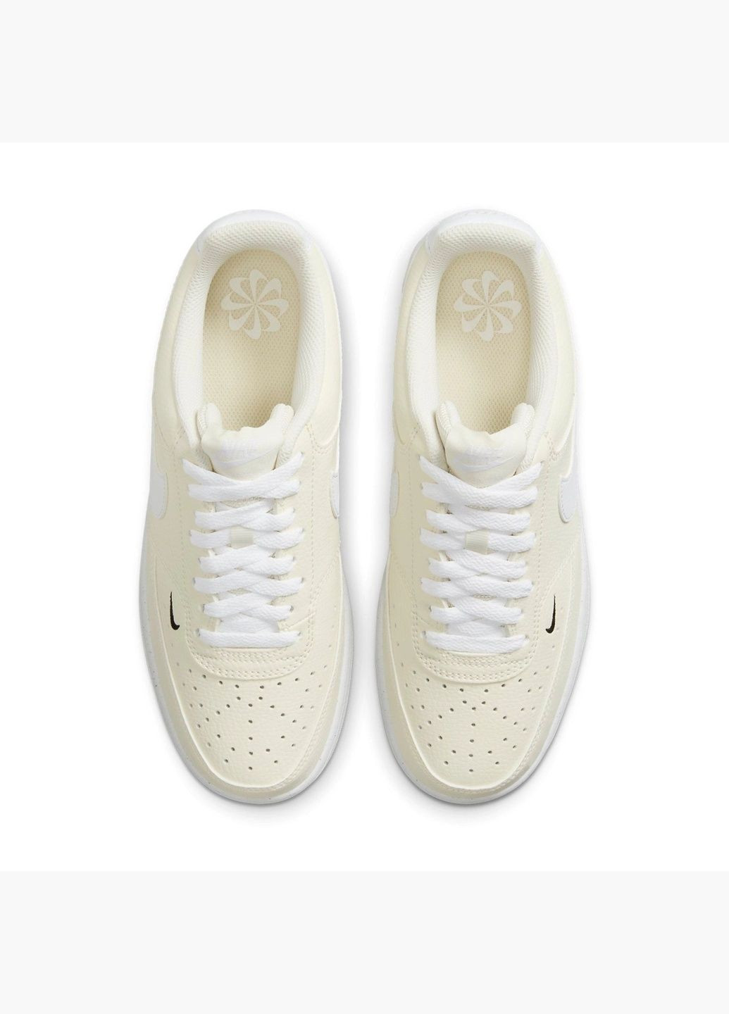 Кросівки жіночі Court Vision Low Next Nature Yellow FV9952-100 Nike жовті (335013266)