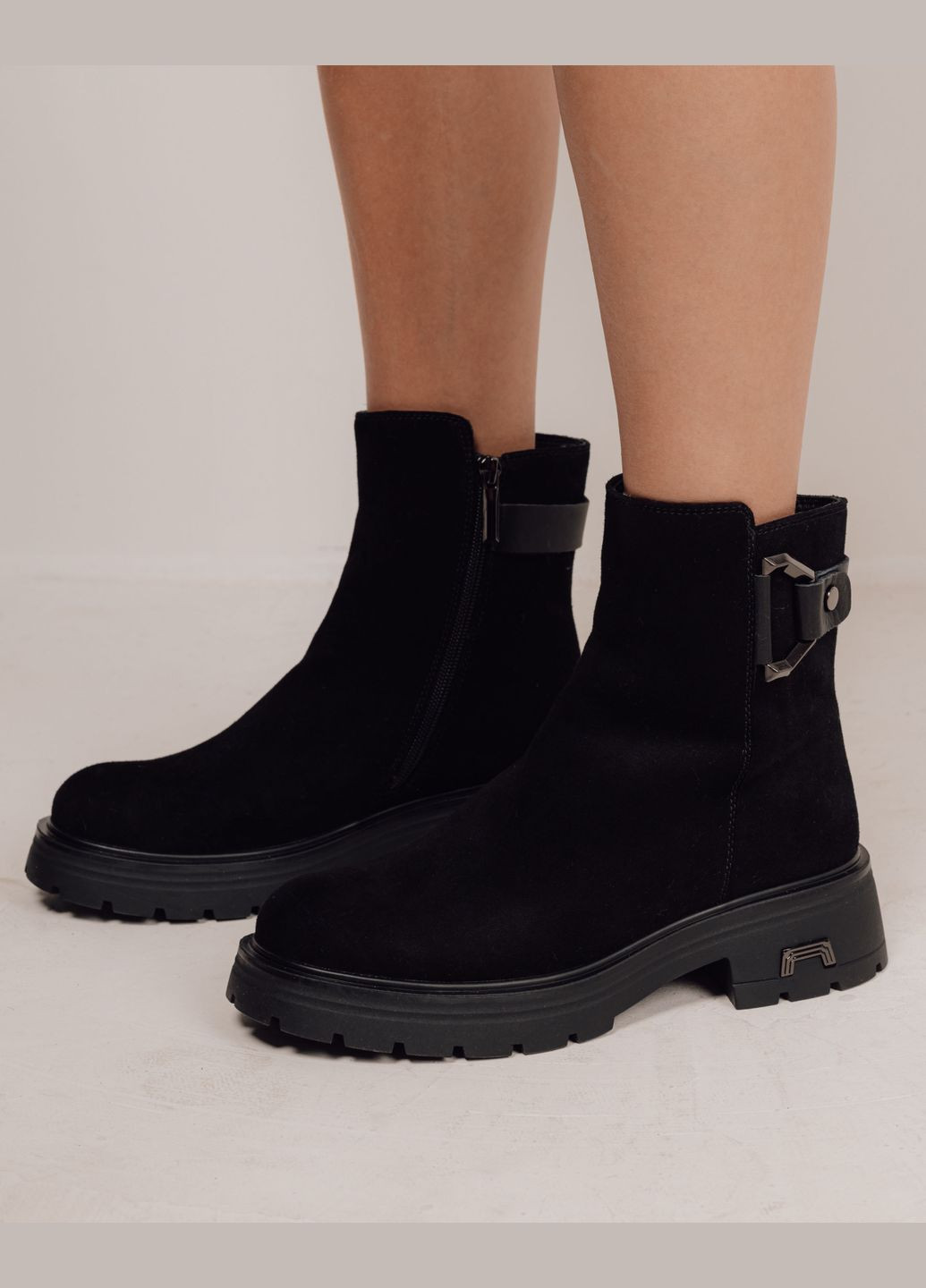 Зимние ботинки зимние черный замша шерсть ALLSY с пряжкой из натуральной замши