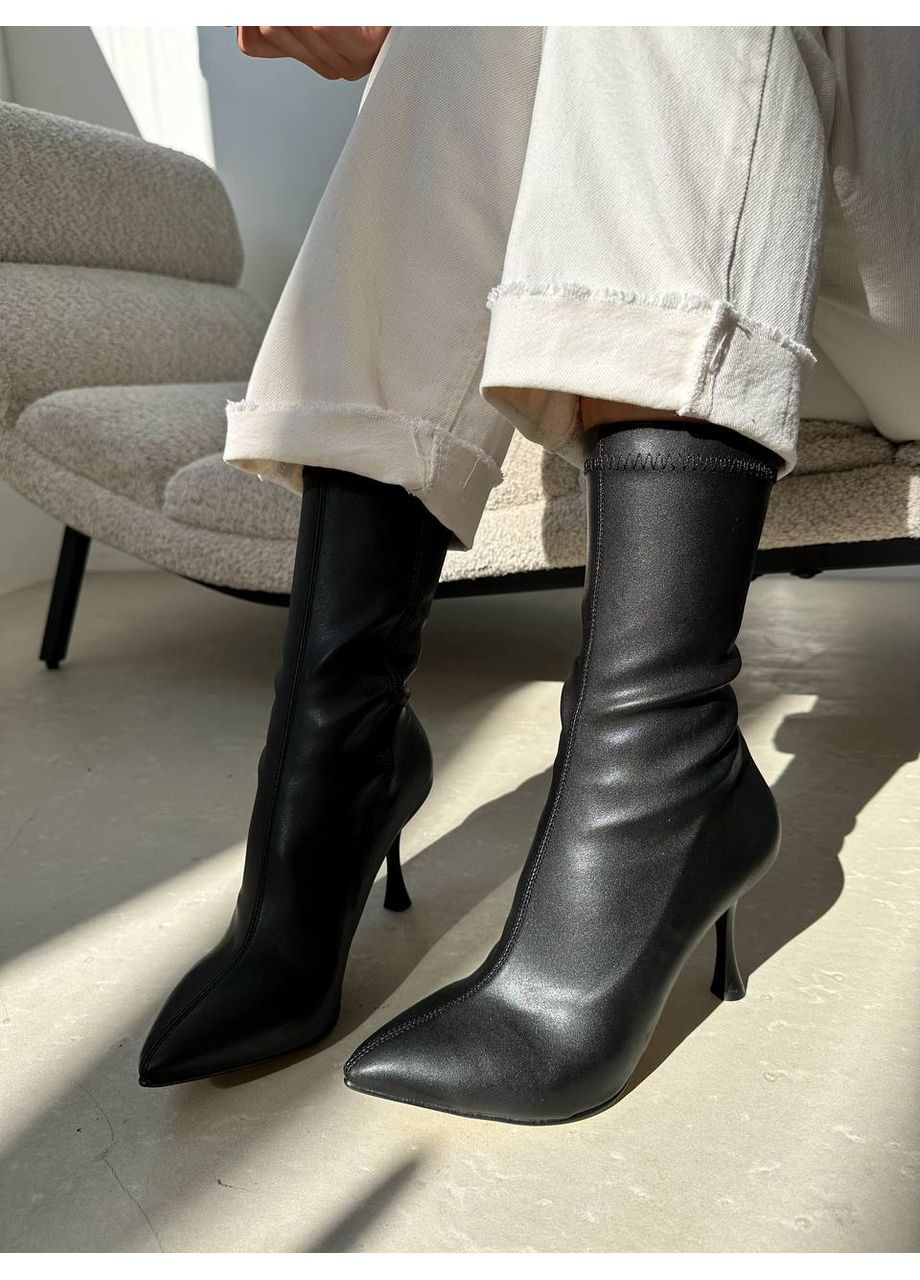 Чорні демісезонна жіночі ботильйони на шпильці еко шкіра демісезонні No Brand