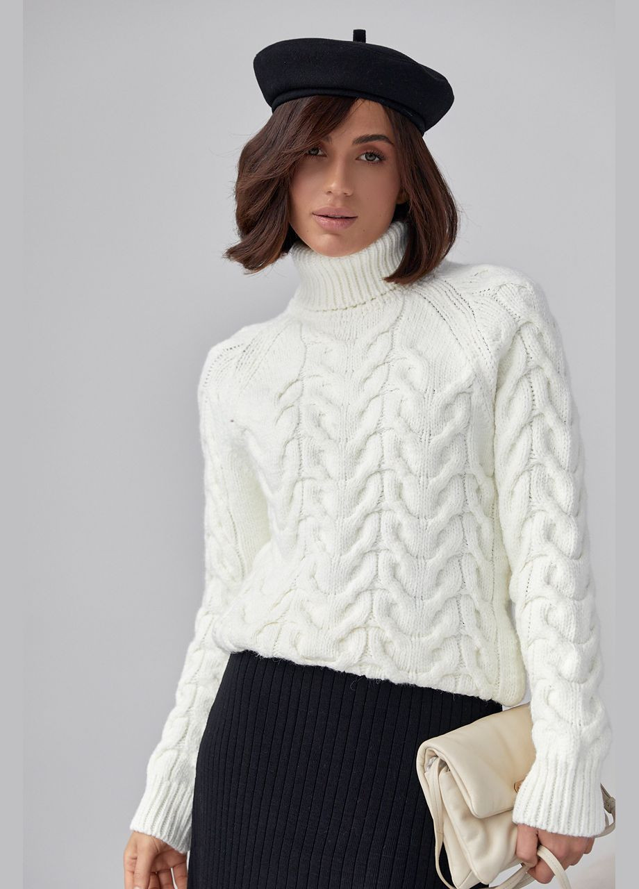 Молочний зимовий жіночий светр із великої в'язки в косичку 4645 Lurex