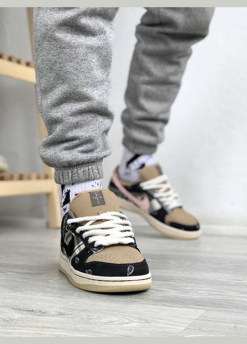 Кроссовки женские и мужские Nike SB Dunk Low x Travis Scott Cactus Jack | Найк сб Данк низкие черные No Brand чёрные демисезоны (307397766)