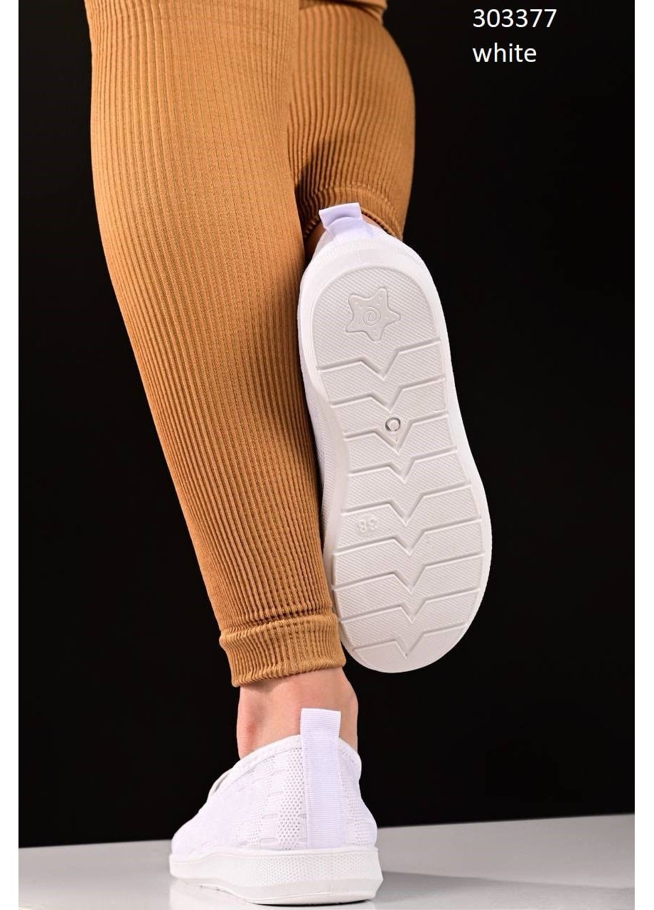 Белые женские белые текстильные слипоны No Brand