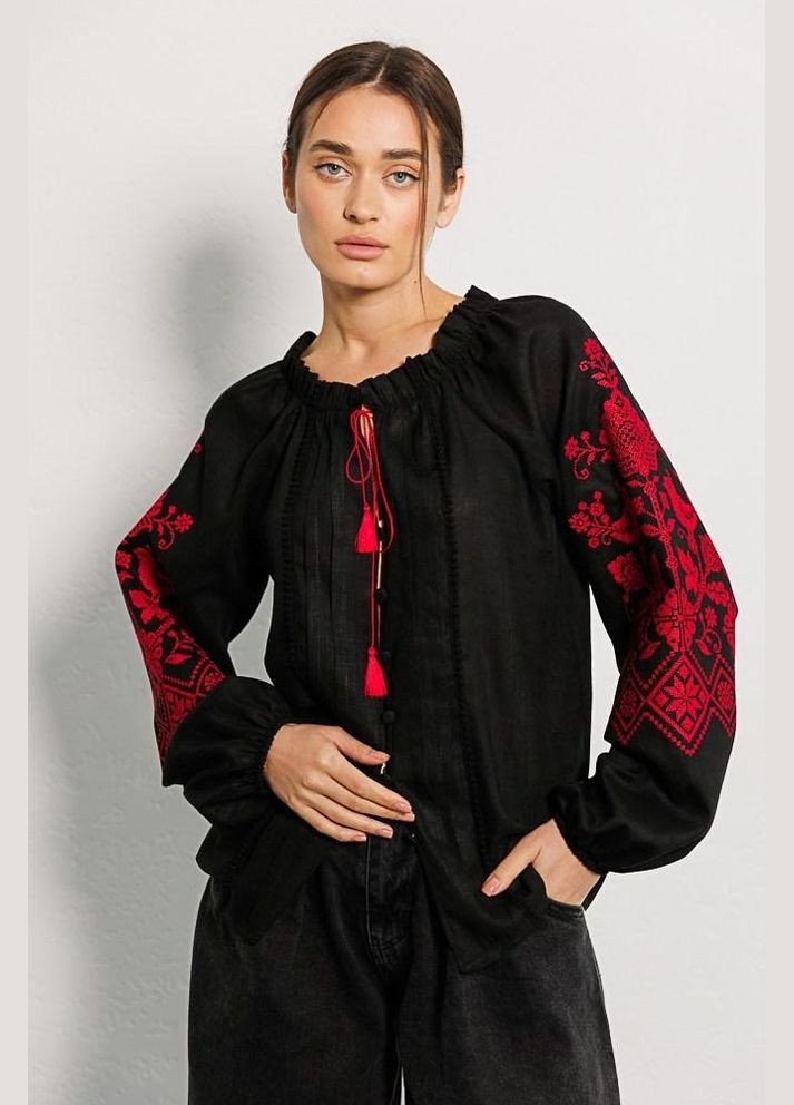 Вышиванка женская с красной вышивкой крестиком черная MKAR32896-1 Modna KAZKA (276650050)