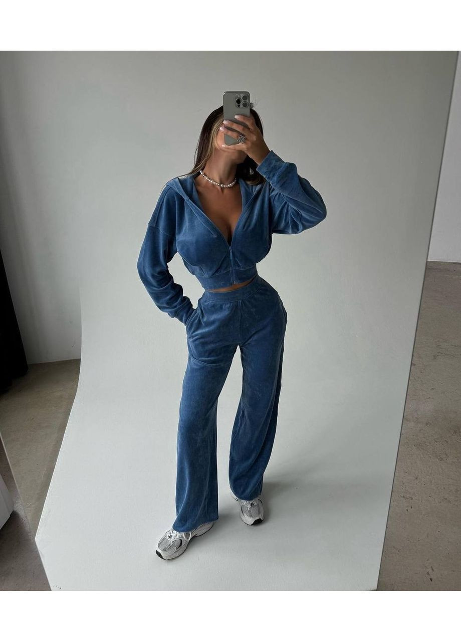 Жіночий велюровий костюм, що поєднує стиль і комфорт. Україна (352768436)