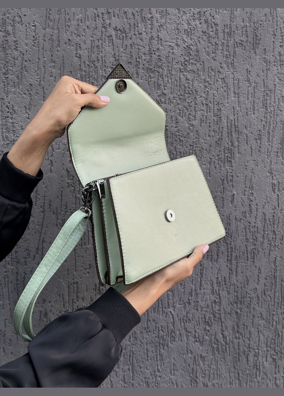 Жіноча класична сумка на ремінці крос-боді з ланцюжком через плече оливка зелена No Brand (299279341)