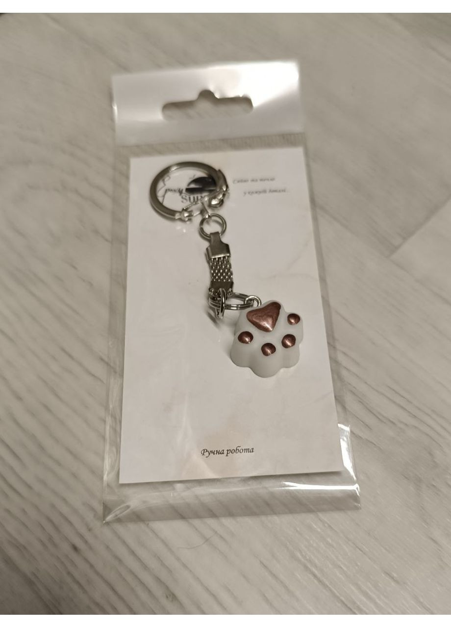 Брелок из Эпоксидной Смолы Лапка Аксессуар Ручной Работы Hand Made (366891274)