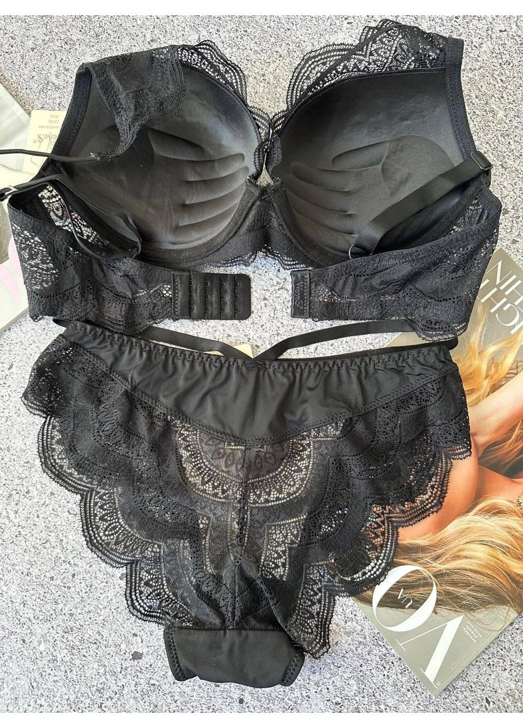 Черный комплект женского белья на чашку d черно-бежевый Weiyesi
