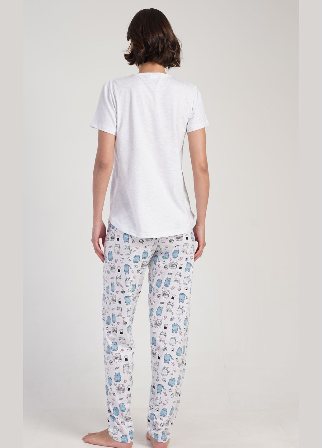Белая всесезон пижама женская (футболка, брюки) футболка + брюки Vienetta