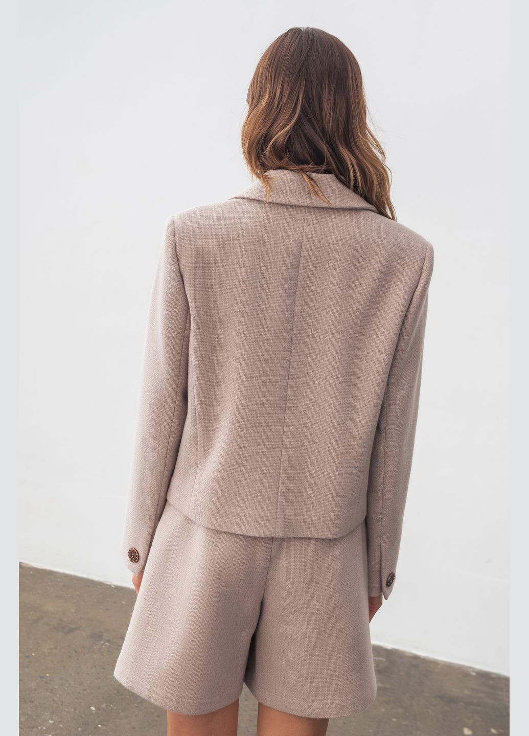 Бежевый женский жакет Lesia однотонный - всесезон