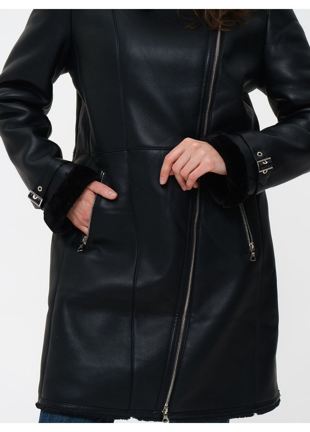 Чорна зимня куртка 21 - 04166 MQ