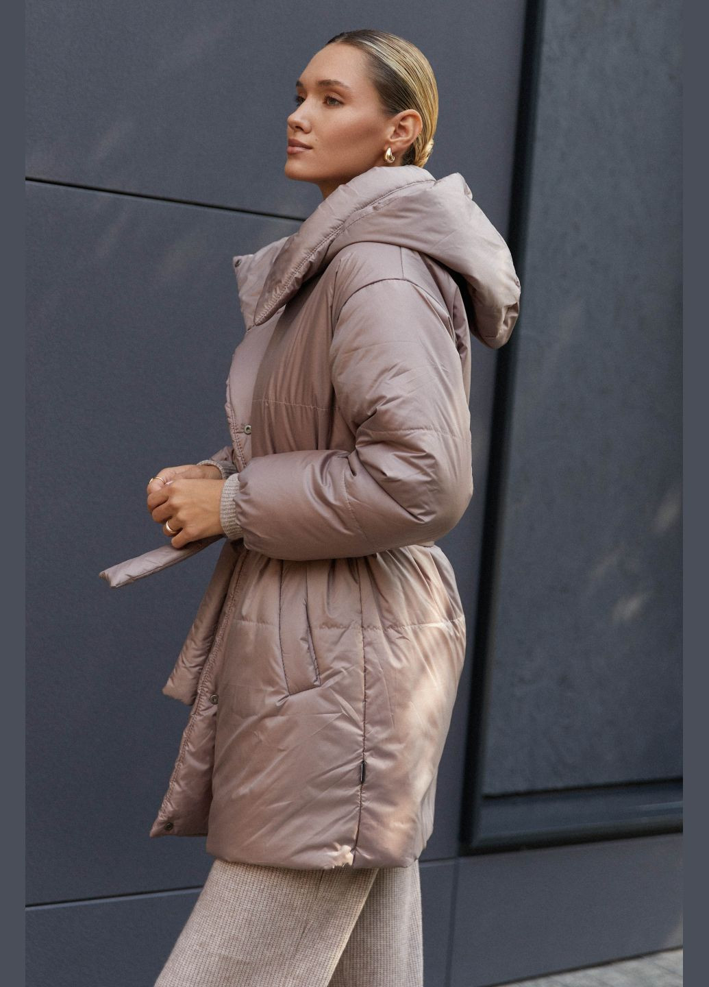 Бежева зимня куртка ST-Seventeen