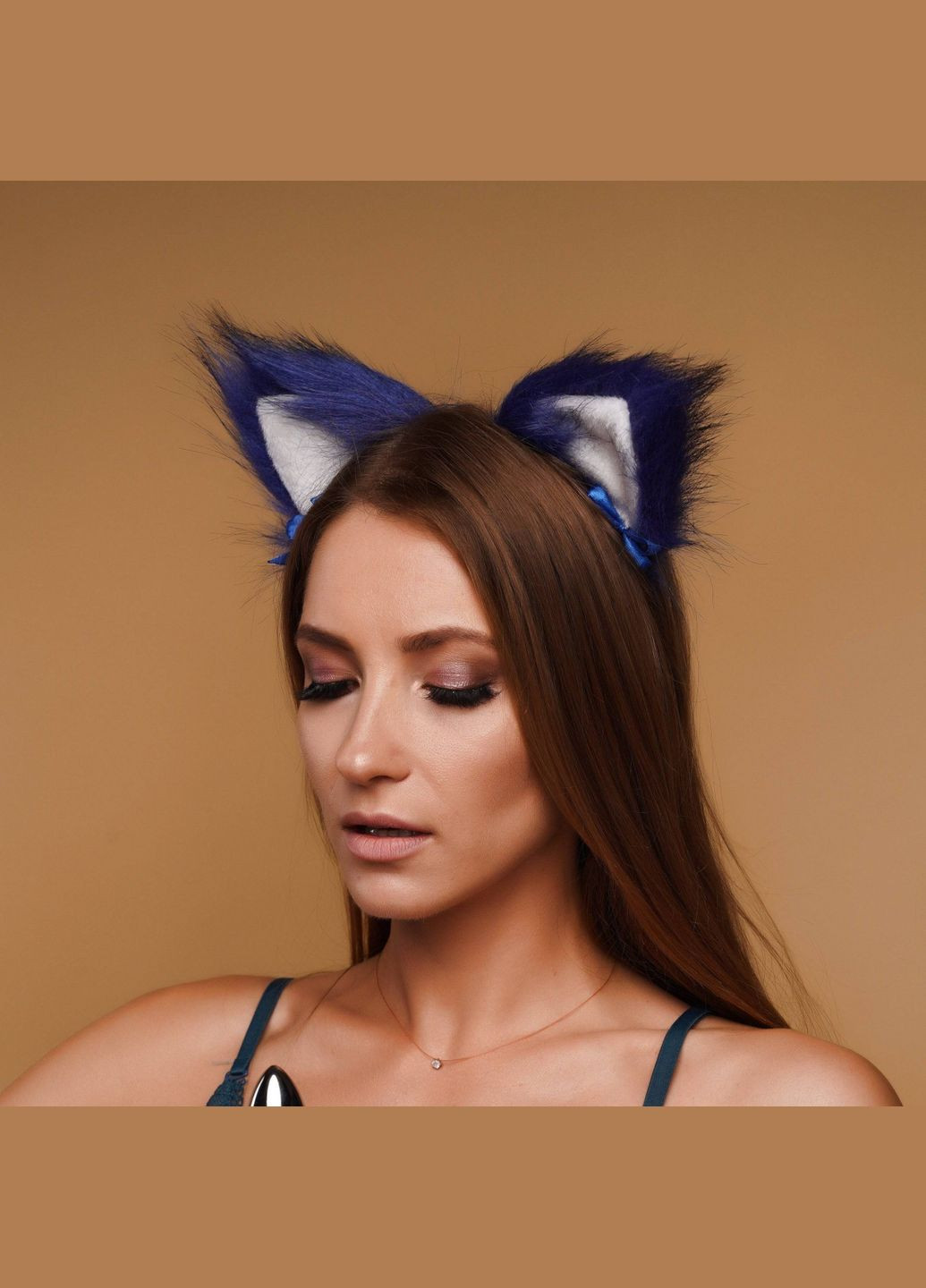 Меховые ушки кошки с бантиком, Синие с белым OKOVA (315148984)