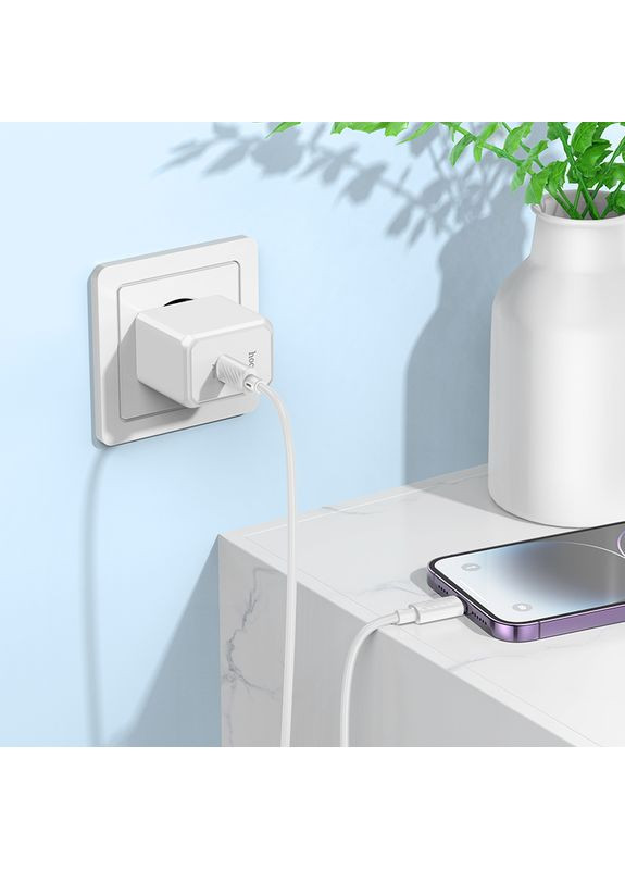 Мережевий зарядний пристрій single port PD20W charger White (6942007603812) Hoco CS13A Ocean (361347427)