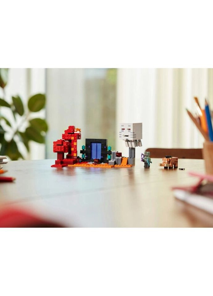 Конструктор Minecraft Засада у портала в Нижний мир 352 деталей (21255) Lego (281425627)