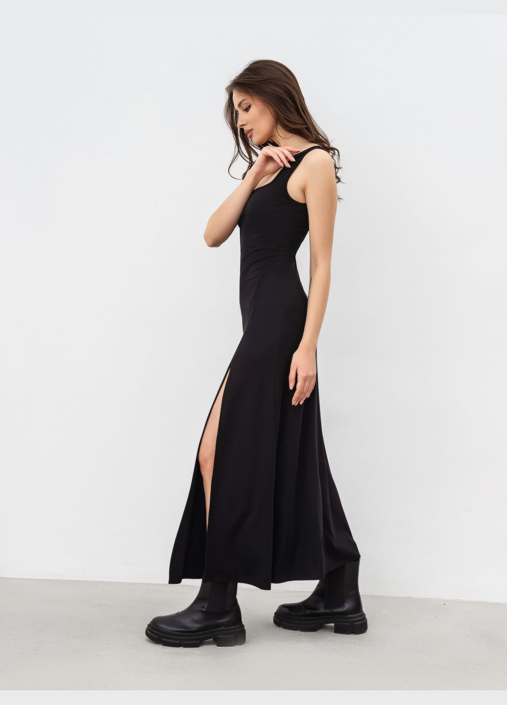 Чорна сукня Romashka однотонна