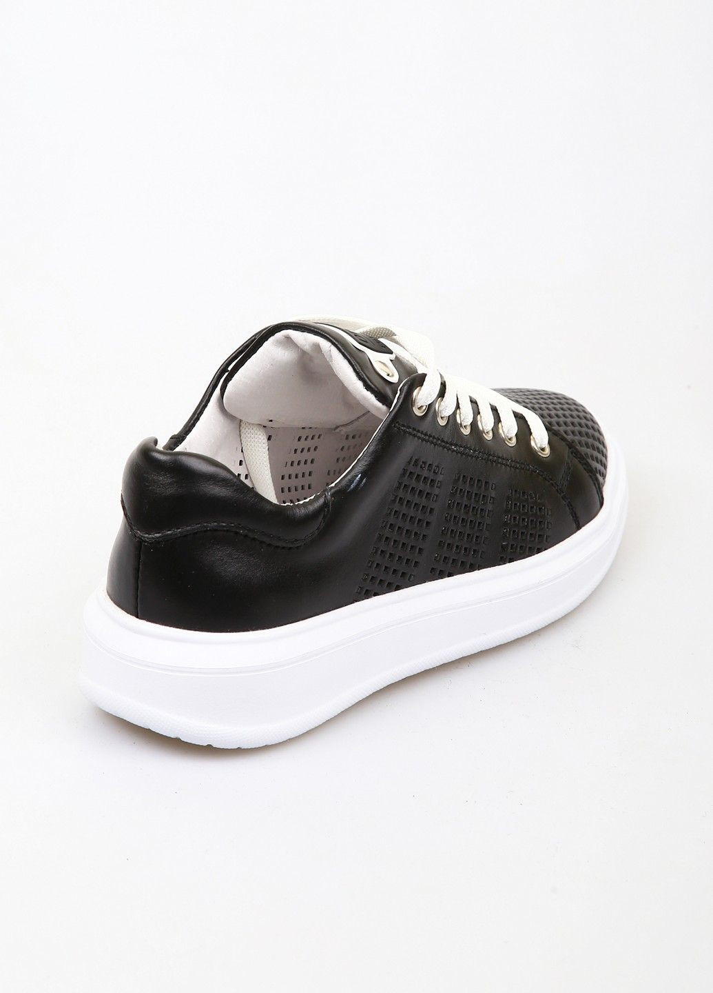 Черные демисезонные кроссовки Mtp