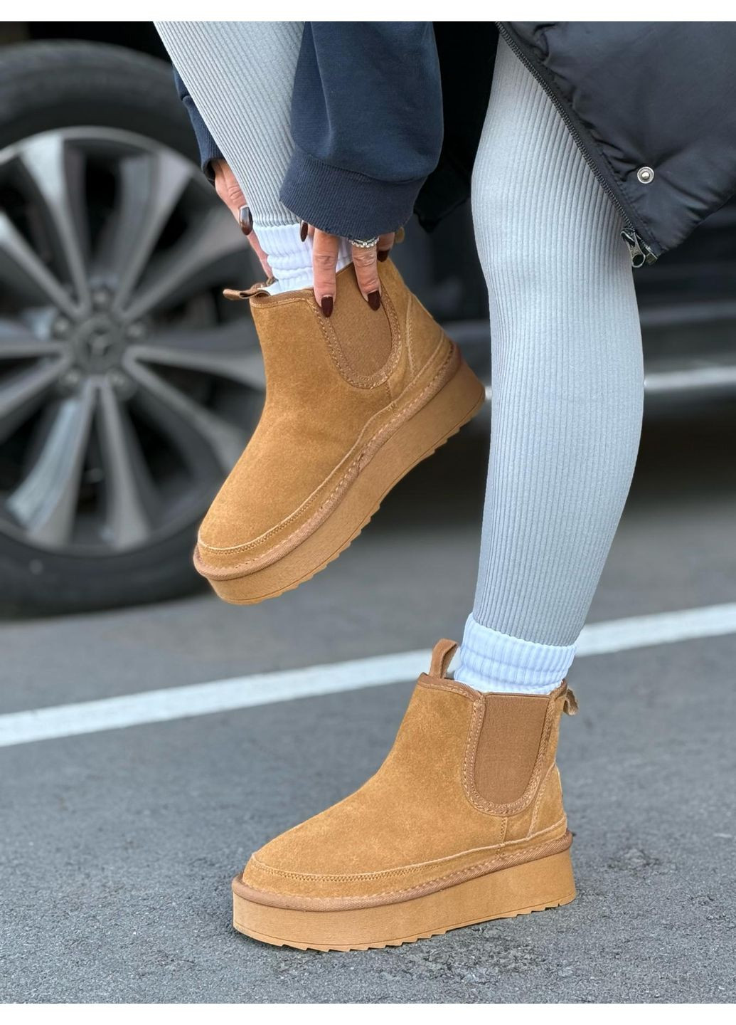 Женские замшевые угги на платформе зимние осенние короткие натуральная замша искусственный мех бежевые ботильоны челси No Brand бежевые зима (362961339)