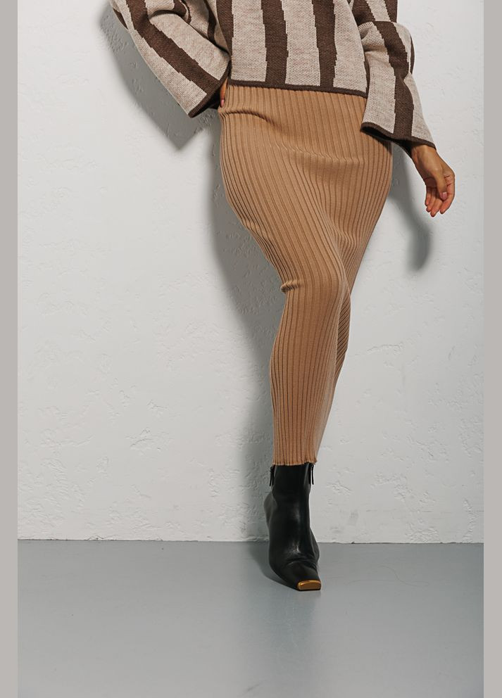 В`язана довга спідниця рожева в широкий рубчик Arjen (294906731)