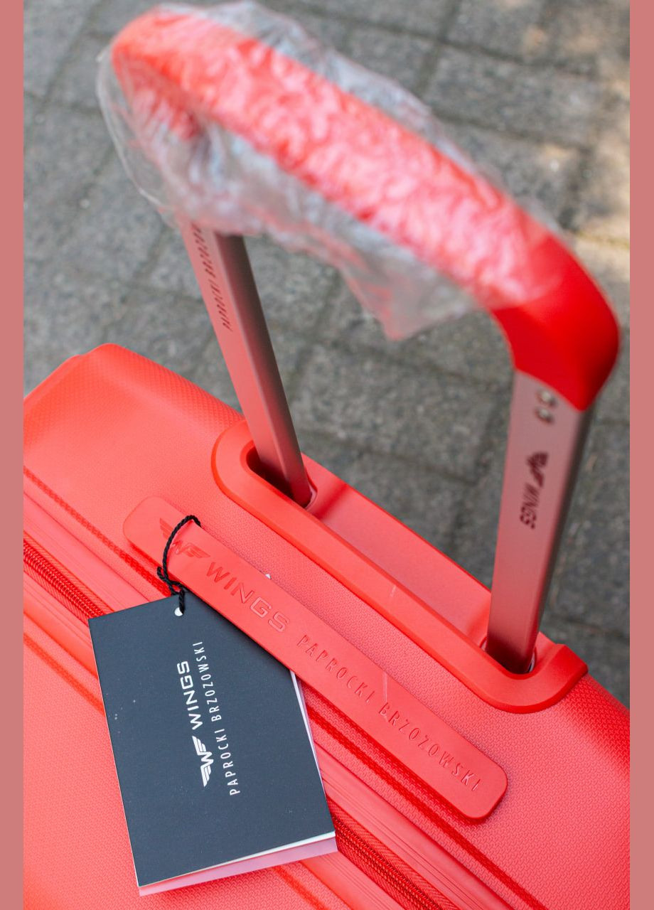 Чемодан полипропилен 100% большой L размер, цвет красный Wings CKT01 (338182633)