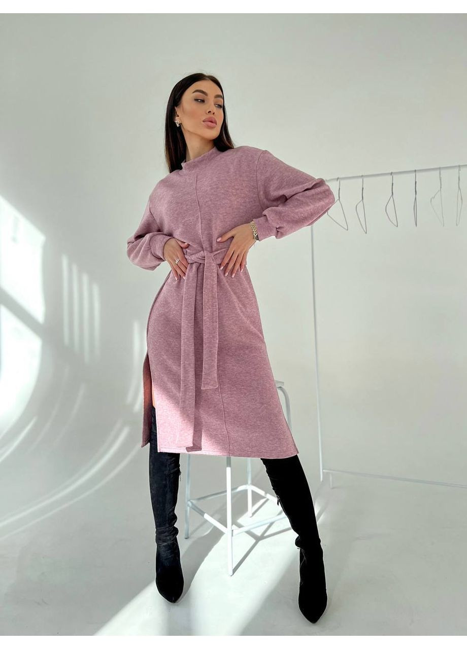 Пудровое ангоровое платье миди с поясом Fashion