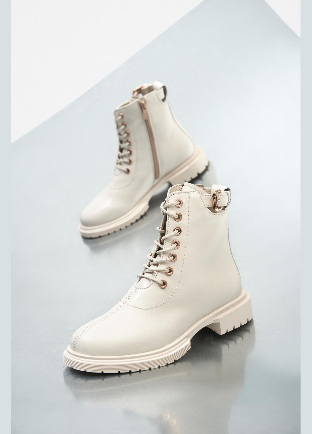 Черевики, колір молочний Estro (325814960)