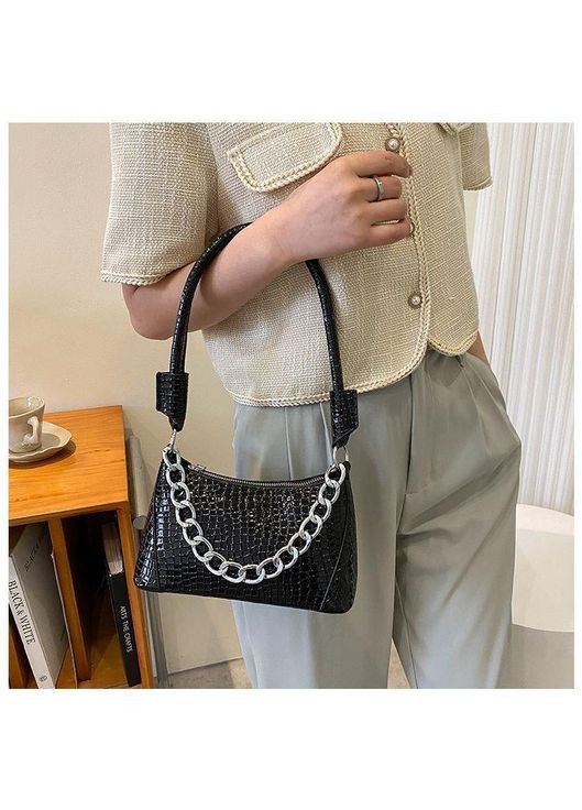 Классическая женская сумка багет черного цвета под рептилию. No Brand (362588230)