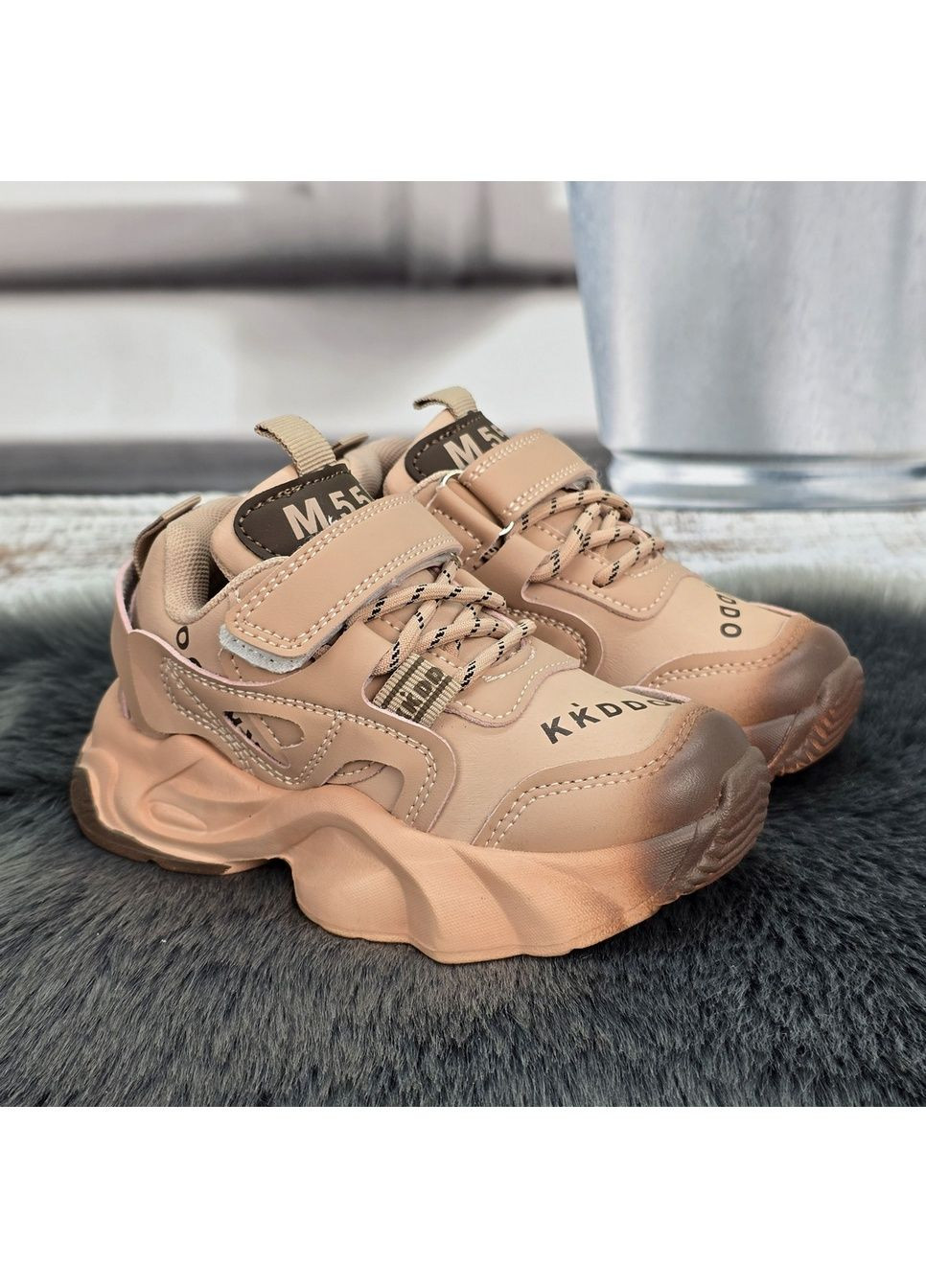 Розовые демисезонные кроссовки детские для девочки Jong Golf