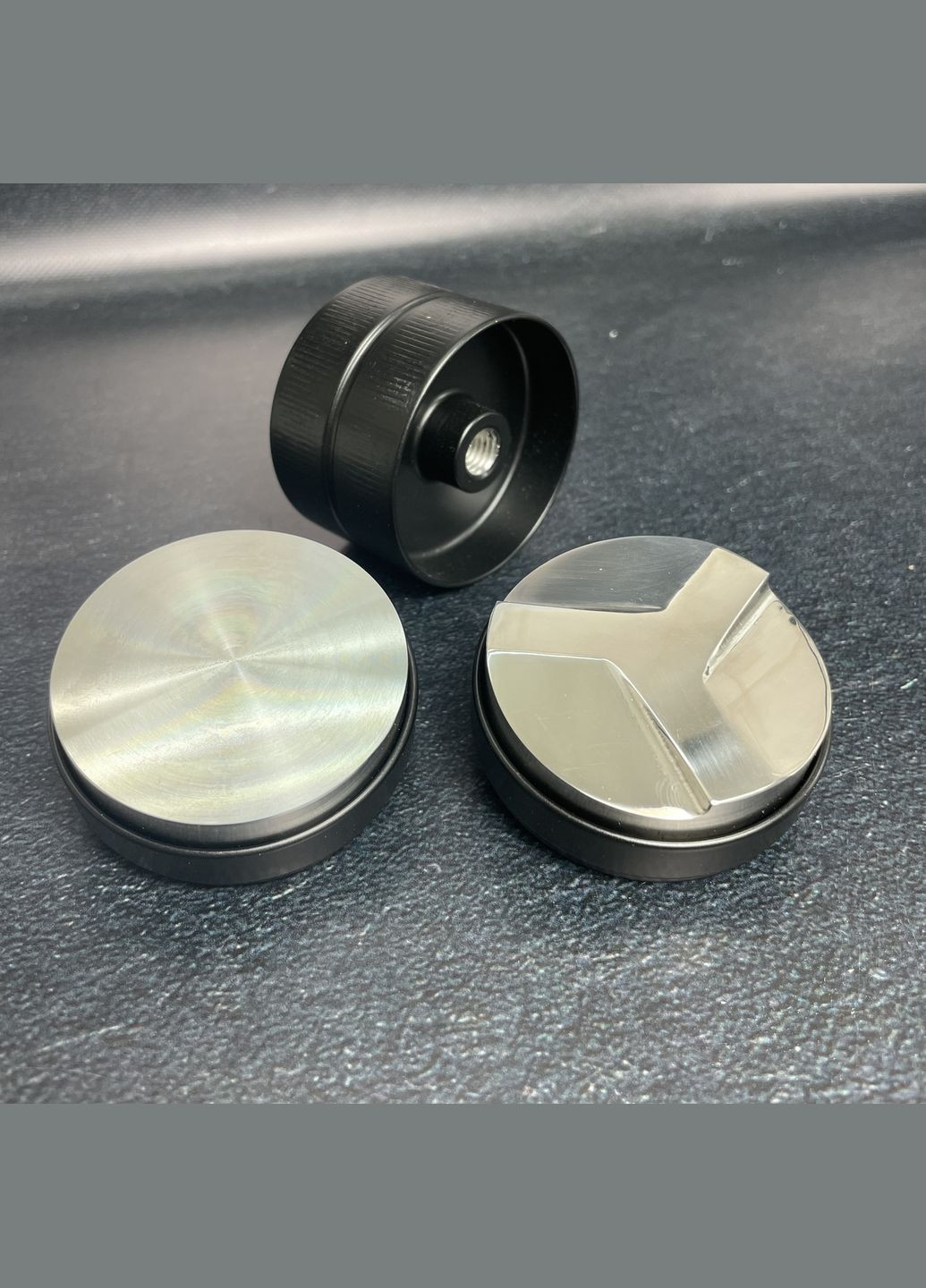 Пуш Темпер Разравниватель для кофе Ø 57 мм. Updates (Пуш и выравниватель 2 в 1) (R-18751-VS) VD Coffee (303975596)