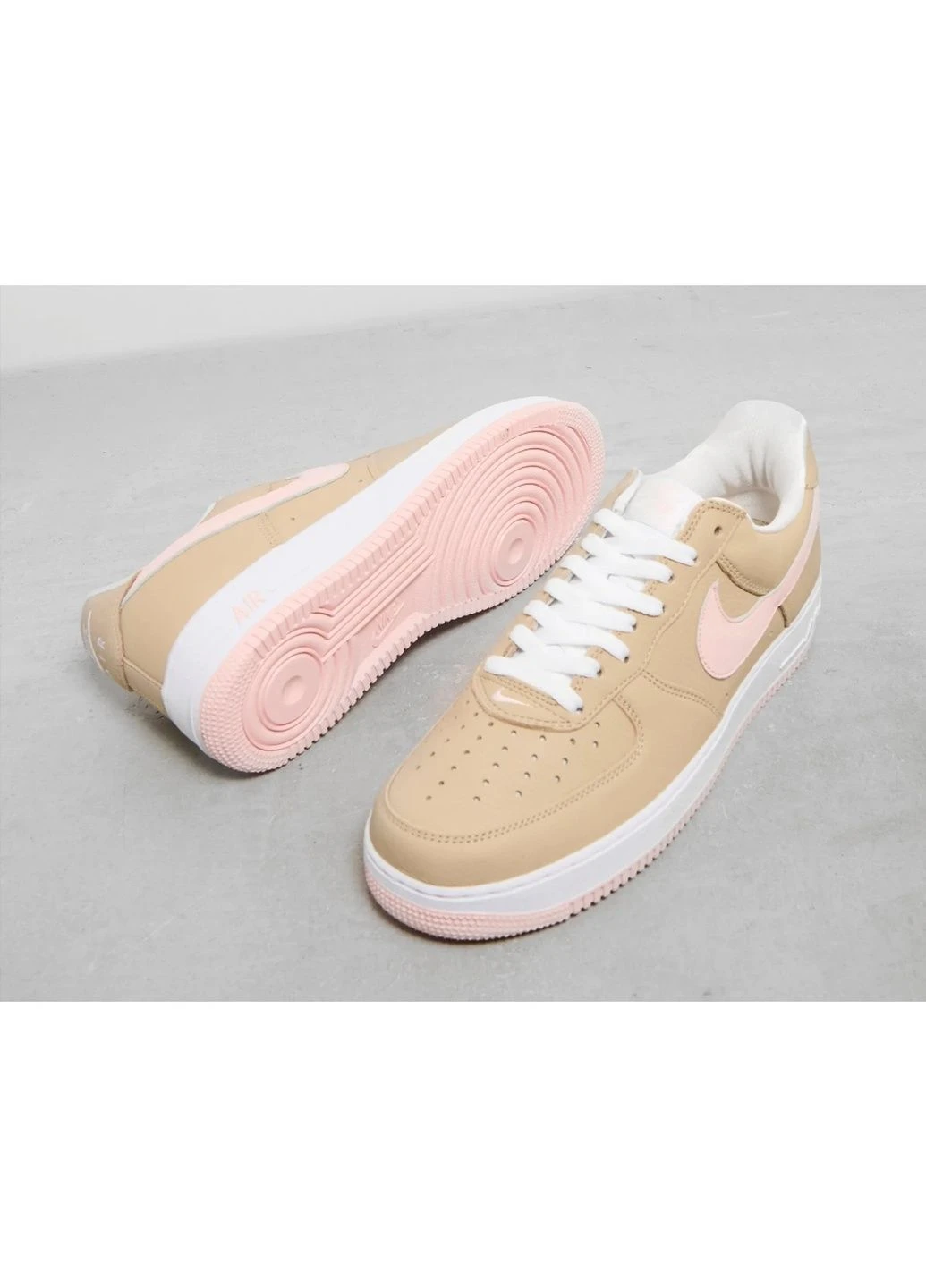 Бежеві кросівки чоловічі air force 1 low beige 845053-201 Nike