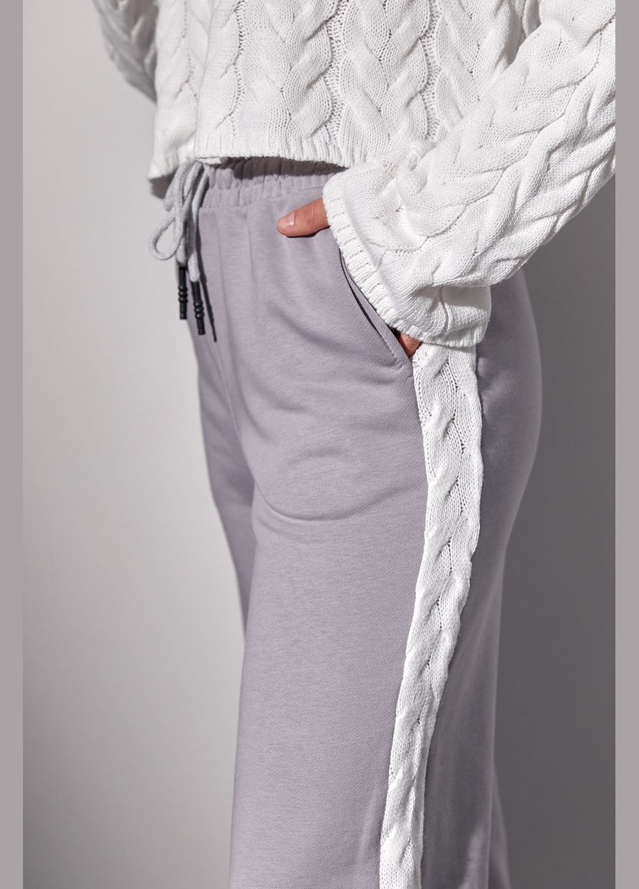 Костюм-двойка с вязаной кофтой в косички и трикотажными штанами 22023 Lurex (280910421)