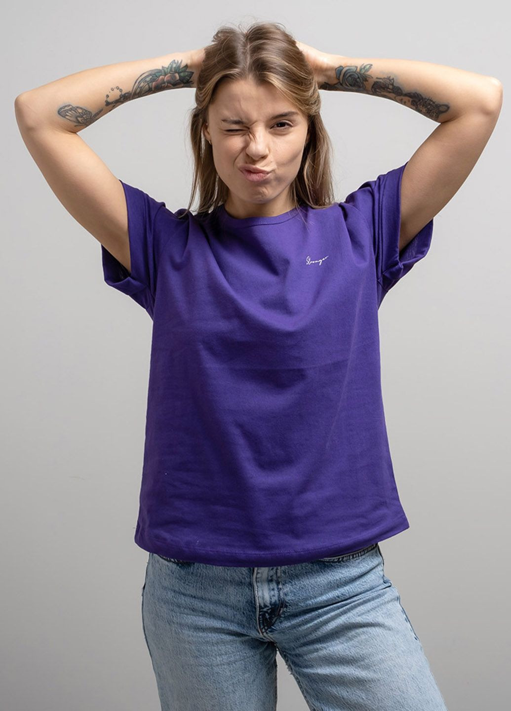 Фиолетовая летняя футболка Power
