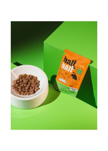 Корм влажный для стерилизованных кошек, кусочки с индейкой в желе в форме пауча, 100 г Half&Half (364789036)