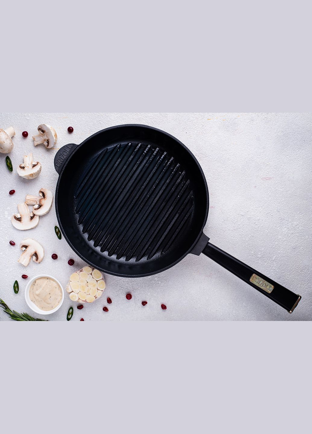 Чавунна сковорода гриль Optima-Black 240 х 40 мм Brizoll (322732450)