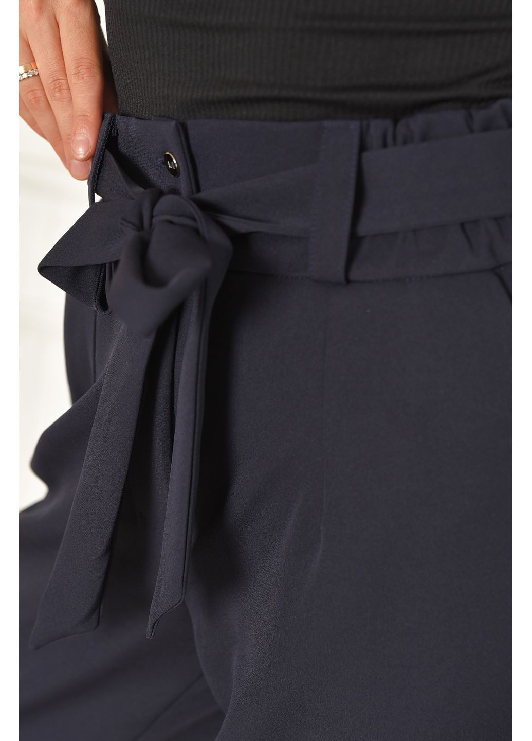 Штаны женские однотонные тёмно-синего цвета Let's Shop (348781851)