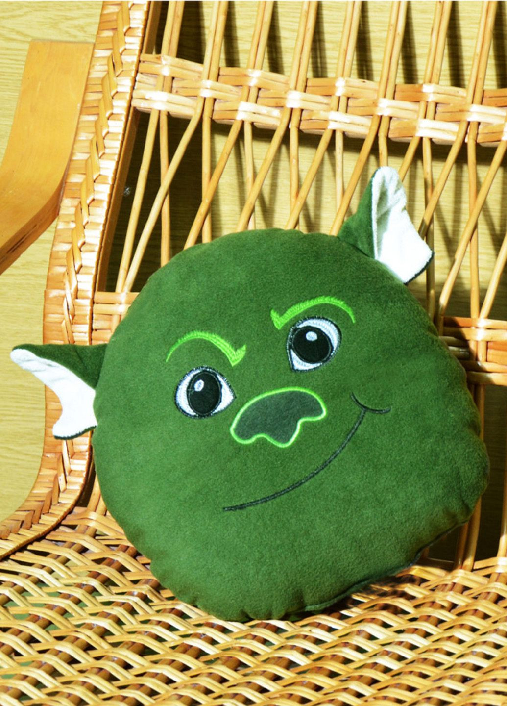 Подушка декоративная флисовая м.I-491 Шрек 30х30 см Ярослав (319340083)