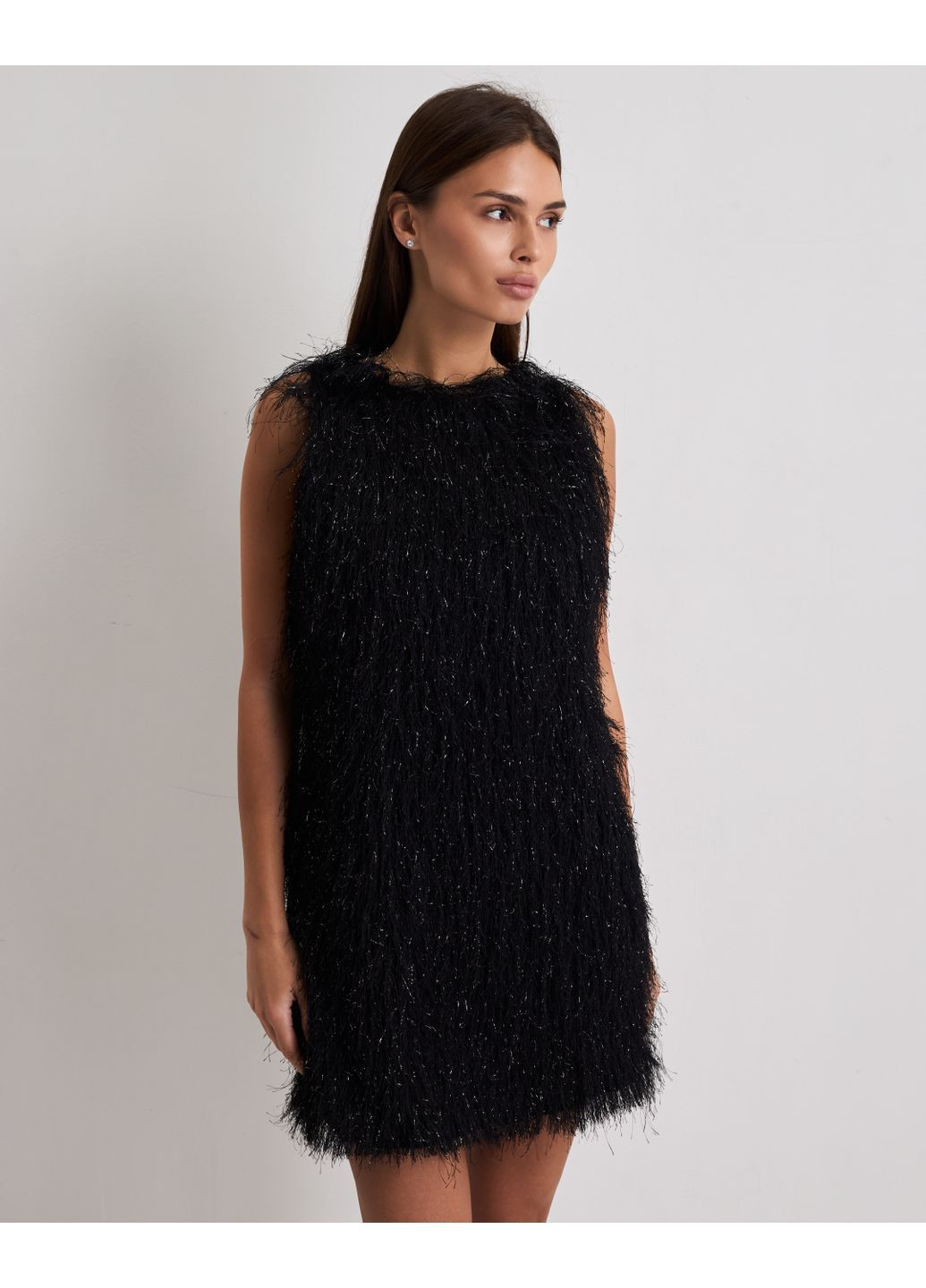 Черное вечернее пушистое мини-платье с люрексом Lefon