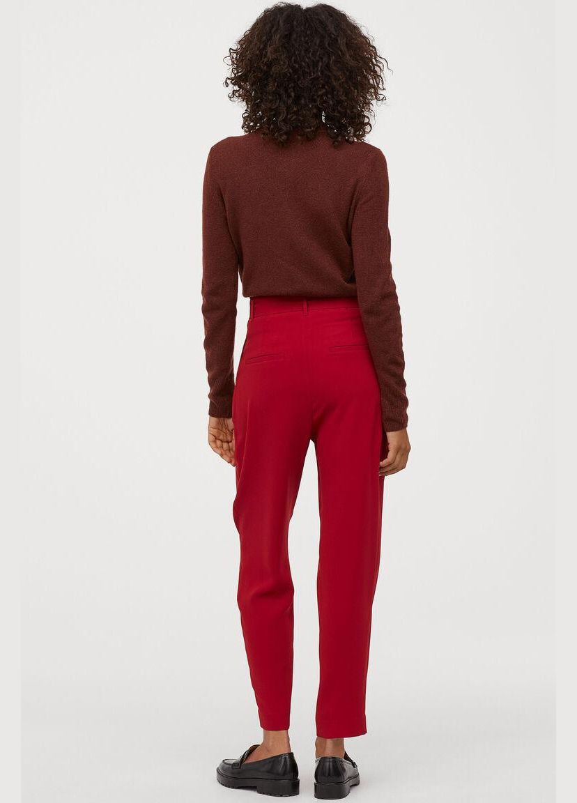 Красные брюки H&M