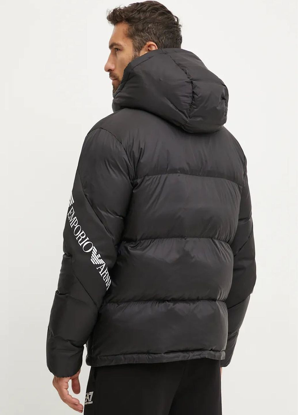 Чорний зимній Пуховик Emporio Armani