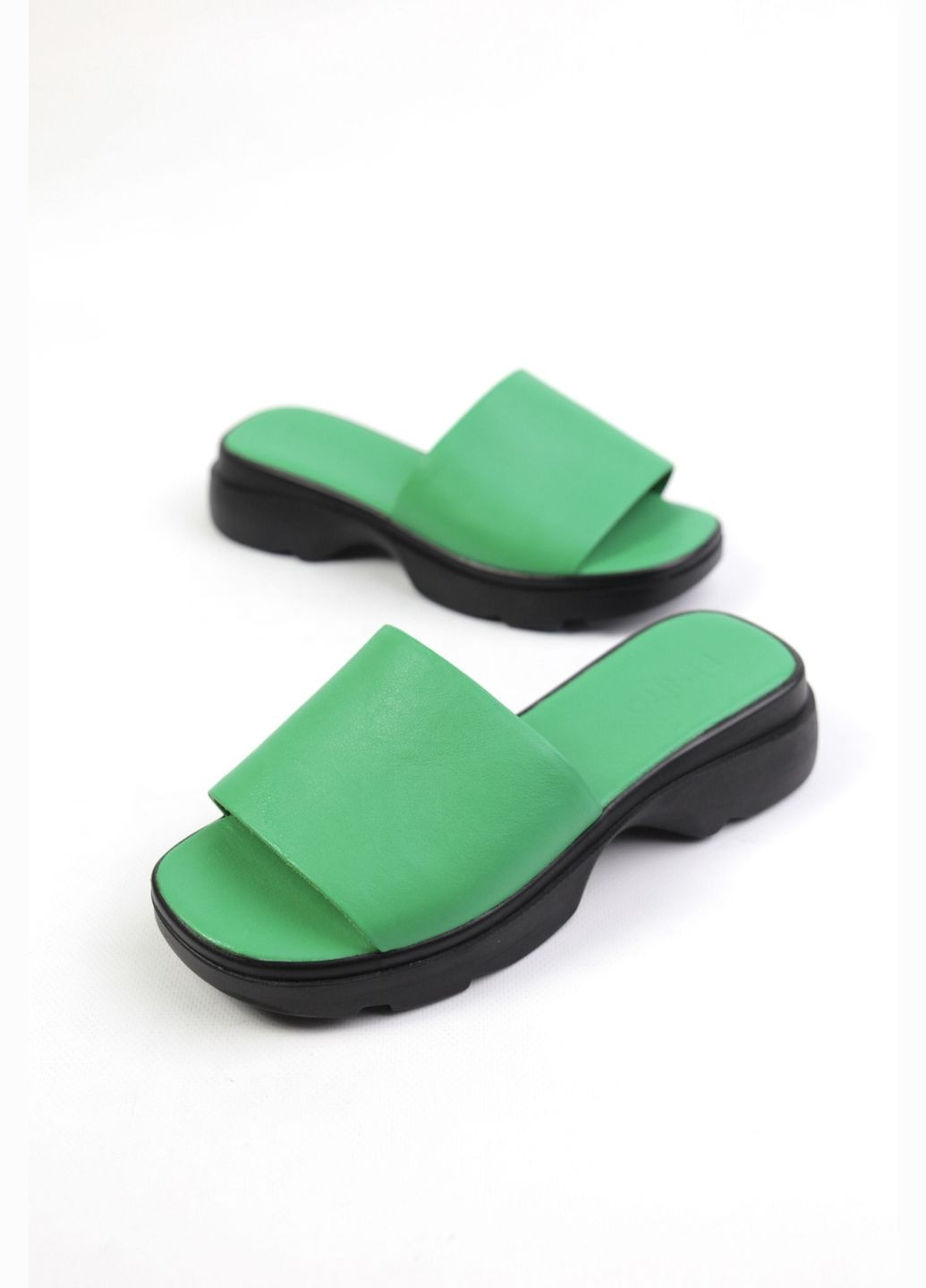 Шльопанці Benito (334124325)