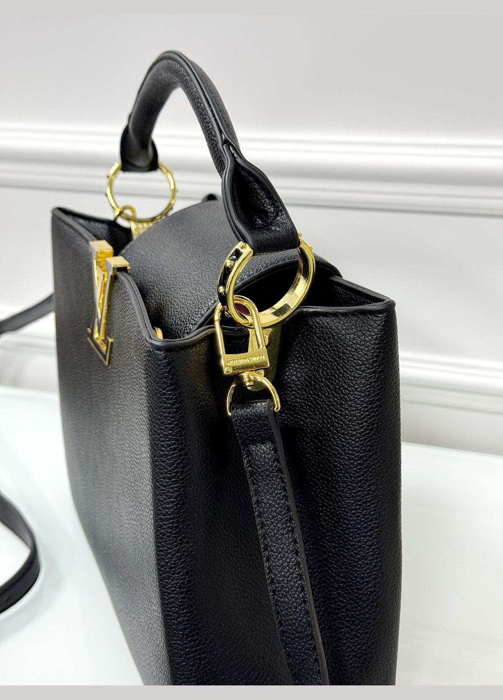 ЛУЇ ВІТОН CAPUCINES жіноча сумочка (чорний колір) No Brand (322505912)